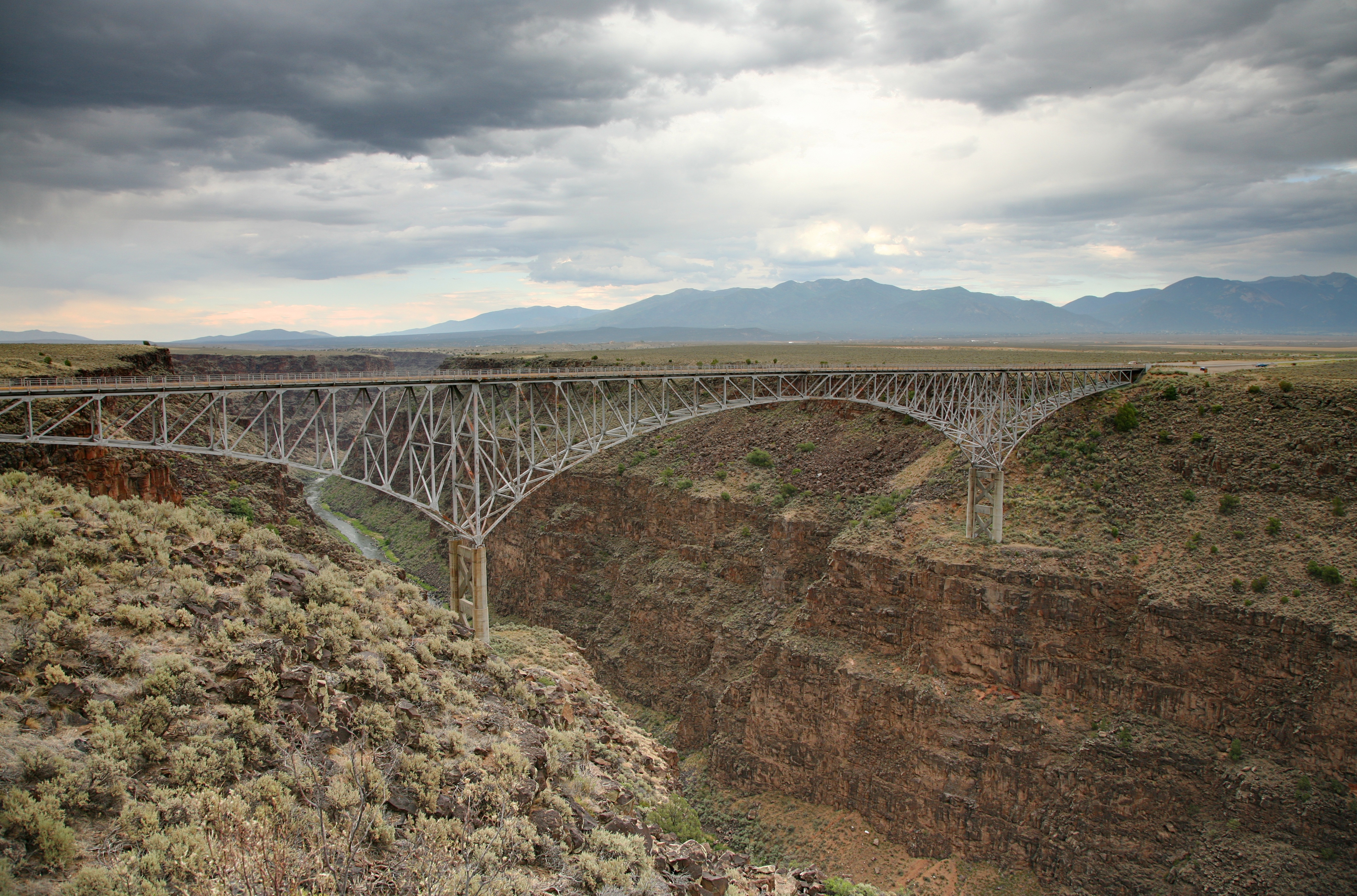 Rio_Grande_Gorge_Bridge.jpg