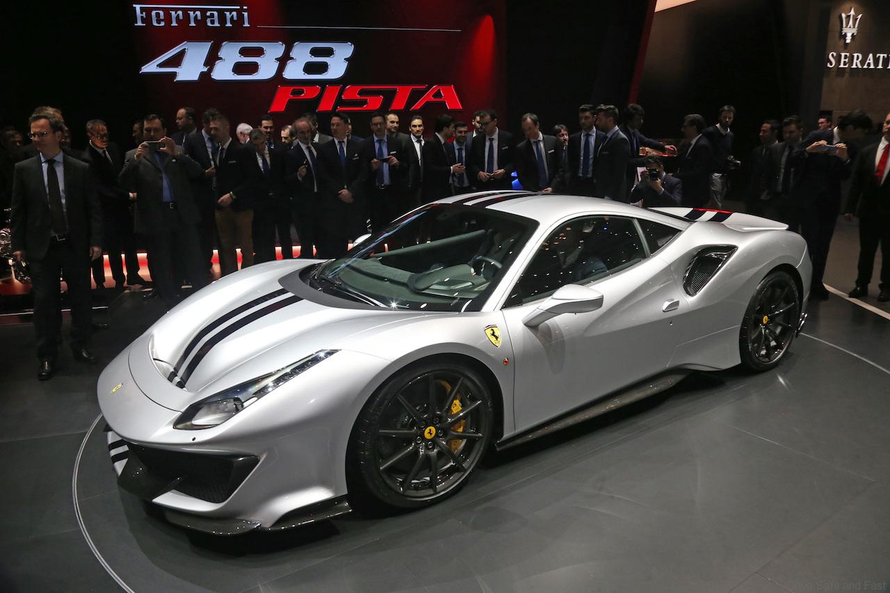 060318_unveil_Ferrari-488-Pista_GIMS002.jpg