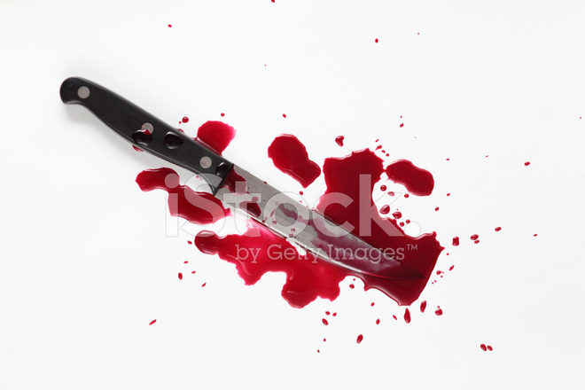 21597680-bloody-knife-with-blood-splatter-isolated-on-white.jpg