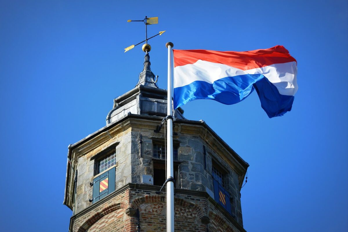 Dutchflag-1-1.jpg