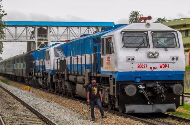 locomotives-of-indian-railways_11.jpg