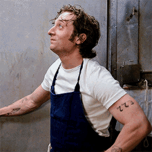 jeremy-allen-white.gif