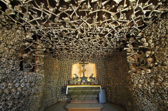 Czermna_-_Chapel_of_Skulls-537x357.jpg