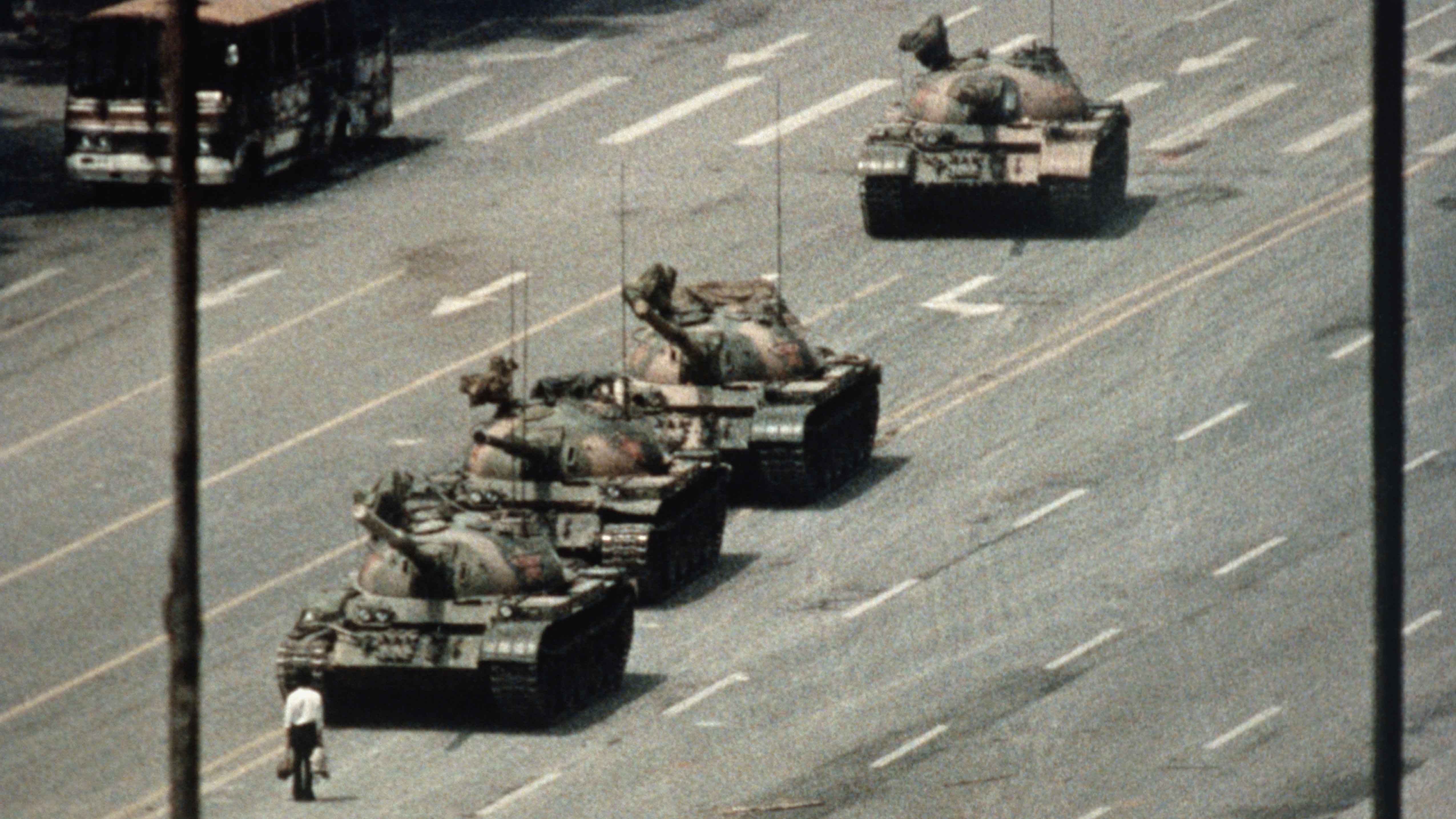 who-was-the-tank-man-of-tiananmen-squares-featured-photo.jpg