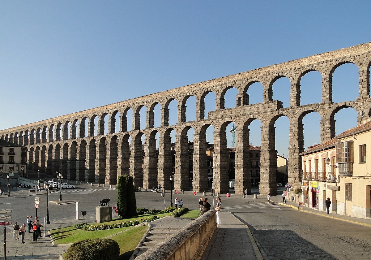 1200px-Aqueduct_of_Segovia_02.jpg