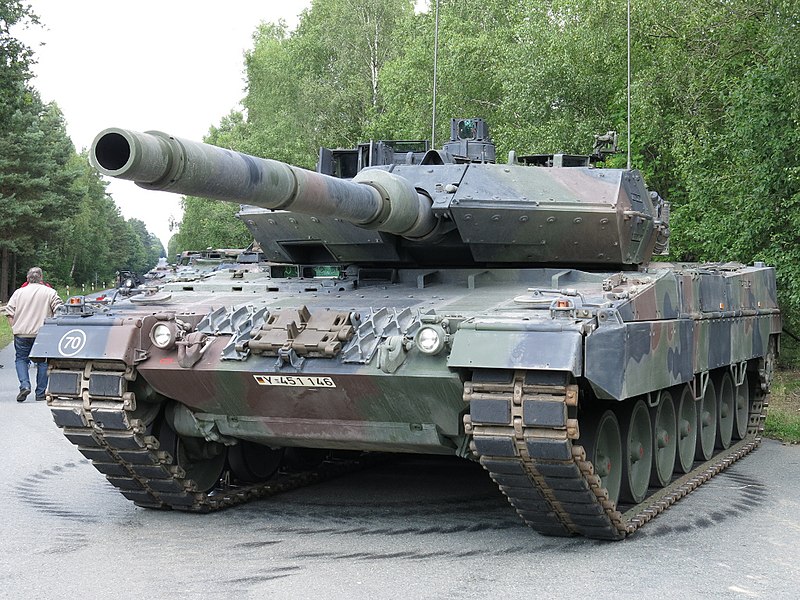 800px-Leopard_2_A7.JPG